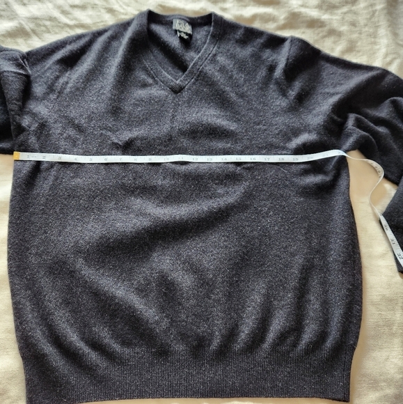 Jos. A. Bank 100% Cashmere V-Neck Popover Sweater Men’s Size Large Charcoal Gray - Picture 2 of 8
